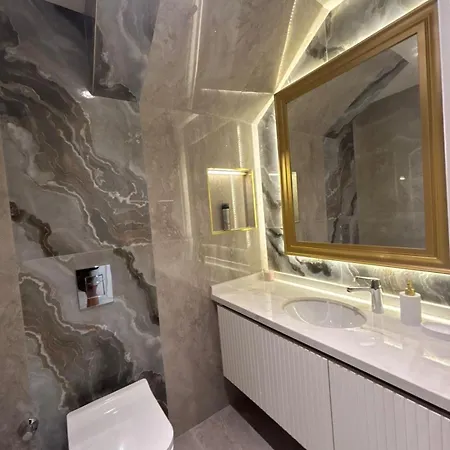 Sa Apartment! 2bd Duplex On The Cleopatra Apartment *